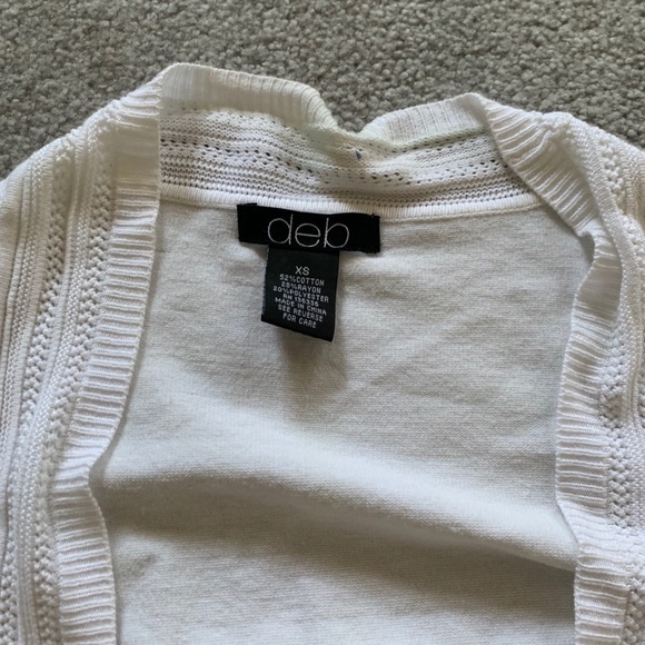 White, Cute, Small Coverup ⚪️ - Picture 2 of 2